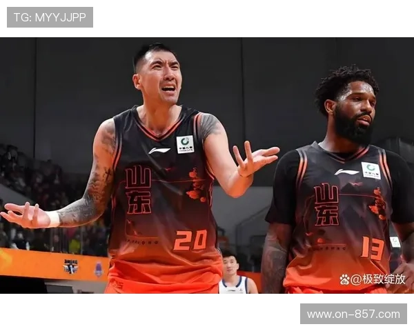 山东队末节36-15一波流带走比赛,新援琼斯攻防两端表现全面 山东队末节36-15一波流带走比赛,新援琼斯攻防两端表现全面